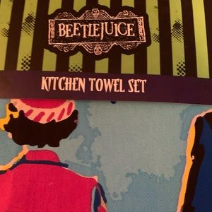 NWT beetle juice set